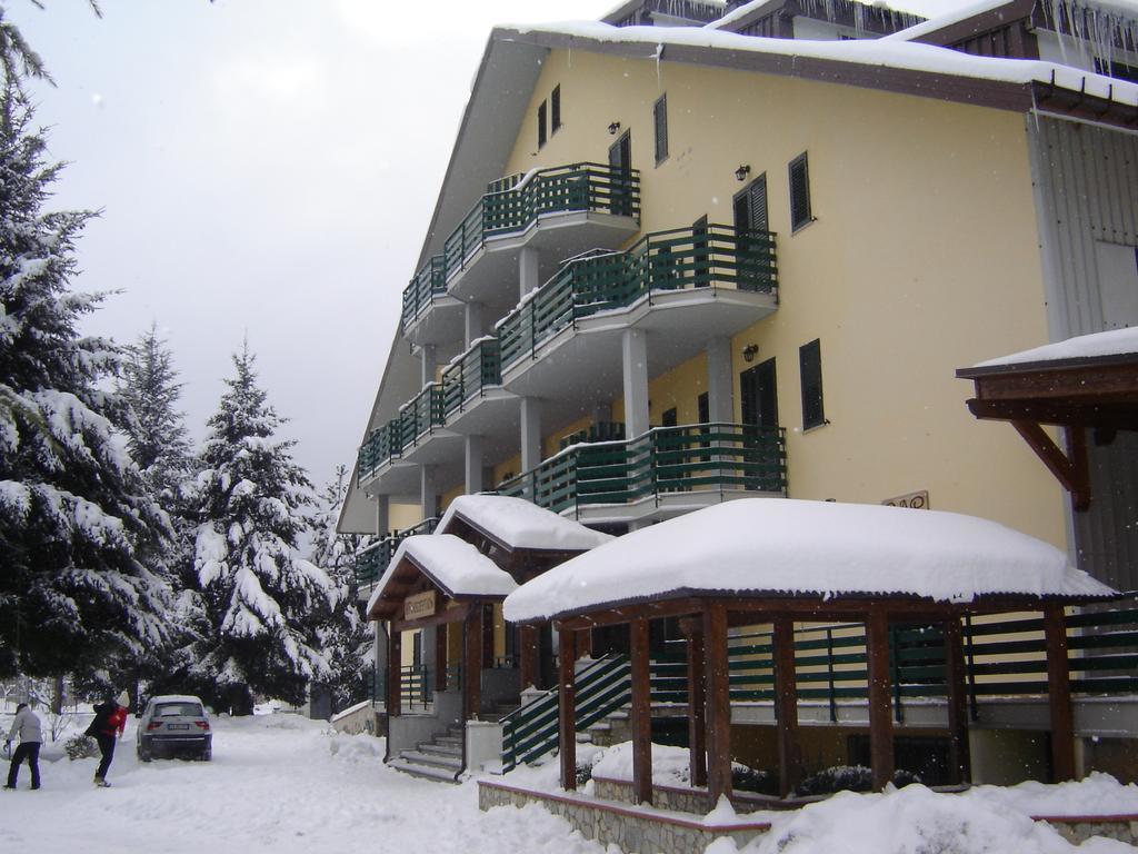 Hotel La Fattoria Камильятелло-Силано Экстерьер фото